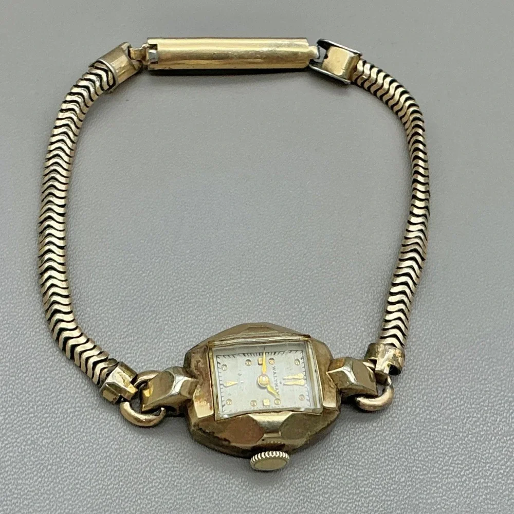 Waltham Watch Vintage Ladies Manual Wind 12K Gold Filled Bracelet Working